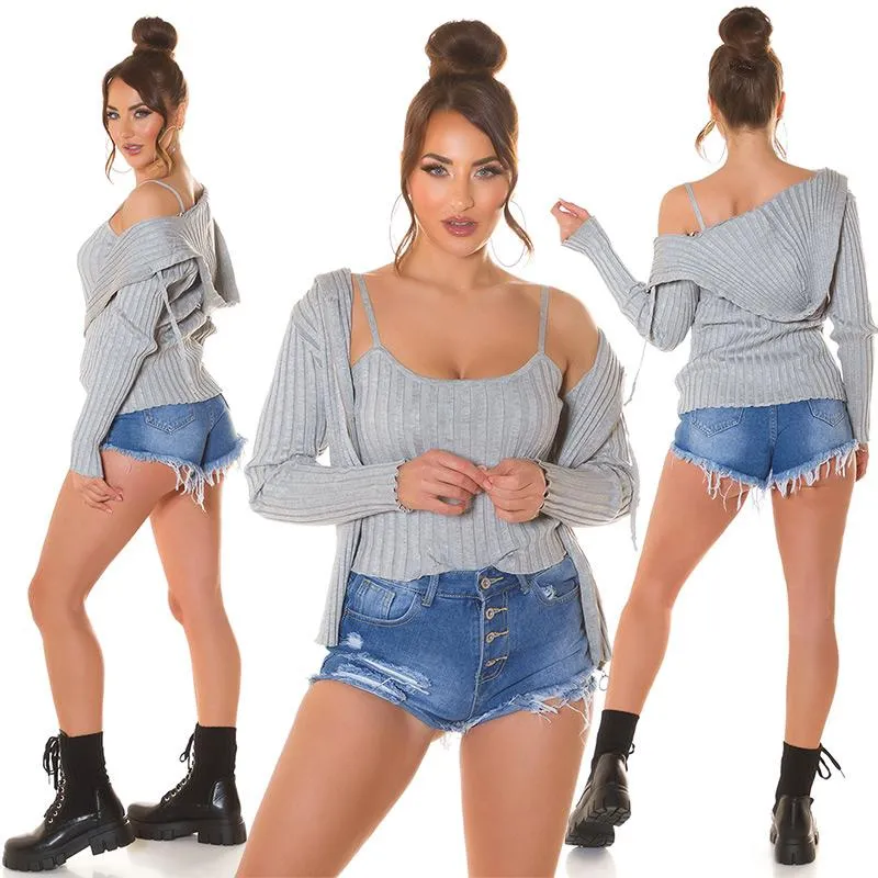 Top y chaleco de punto gris y capucha