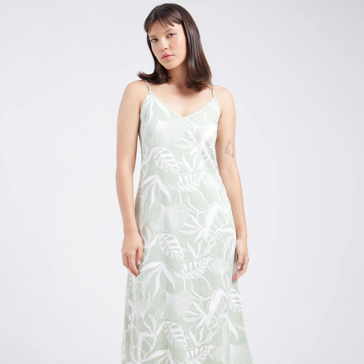 Vestido Largo Con Estampado De Hojas