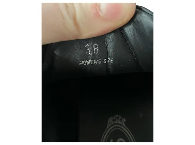 Zapatillas bajas con detalle Gommino de Tod's en ante gris Castaño 