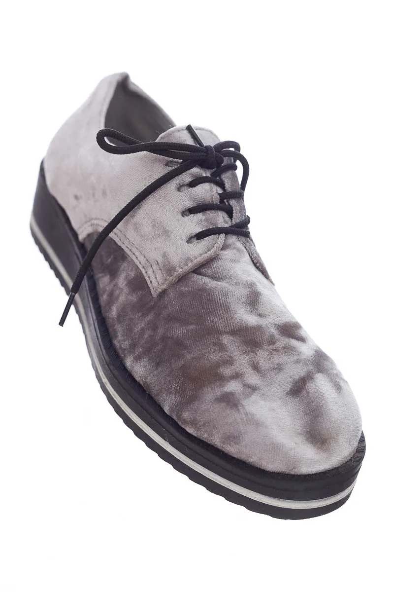 ZAPATOS COLOR GRIS  MP MARKETING PERSONAL