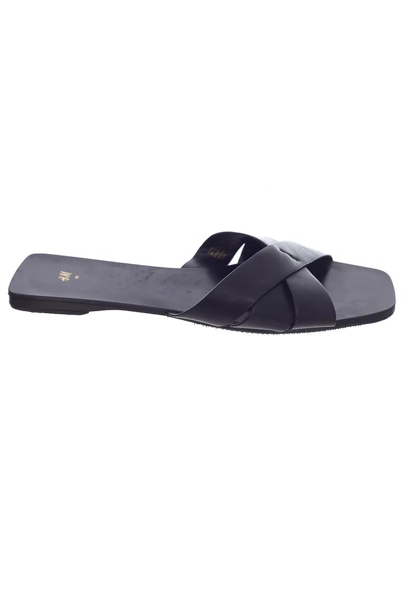 ZAPATOS COLOR NEGRO  H&AMP;M
