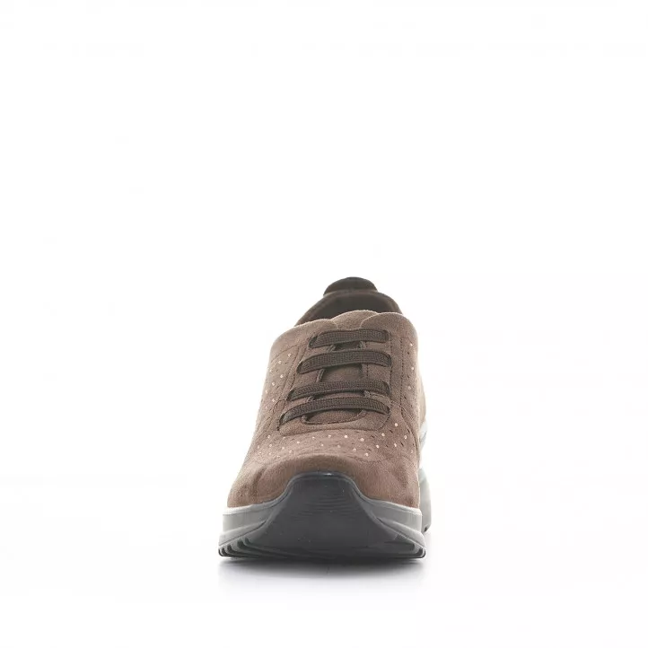 Zapatos cuña Amarpies marrones de cuña media y cordones elásticos